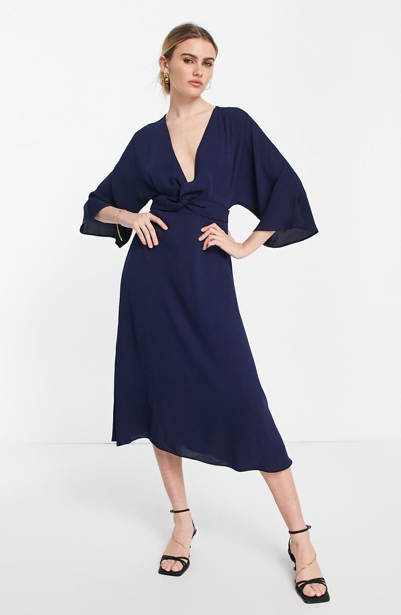 

Платье миди с глубоким вырезом ASOS DESIGN