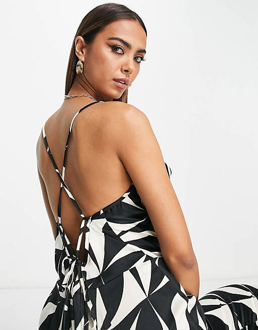 

Атласный комбинезон Vero Moda с монохромным принтом на спине