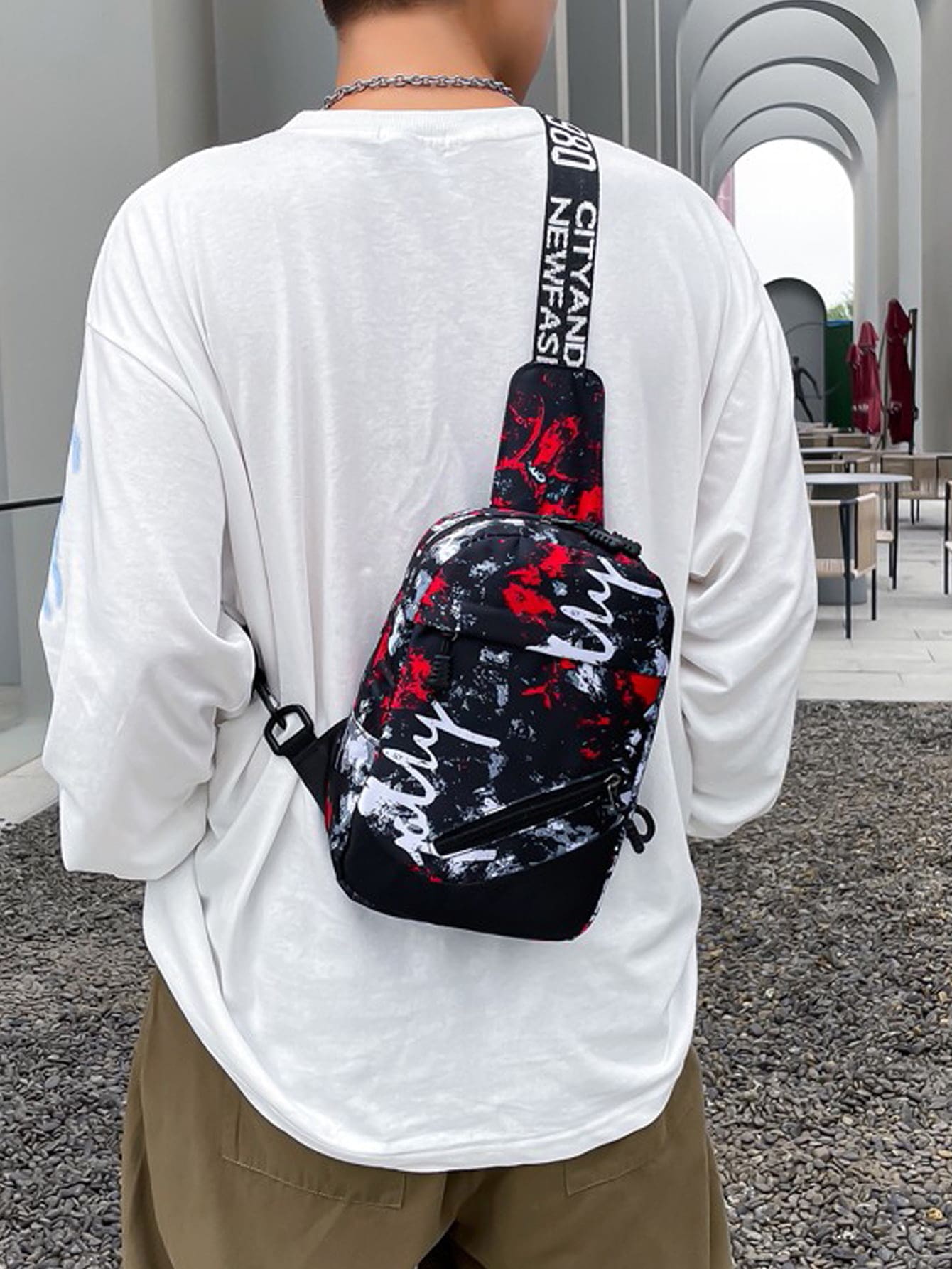 цена Мини-мужская камуфляжная сумка на ремне с графическим принтом, многоцветный