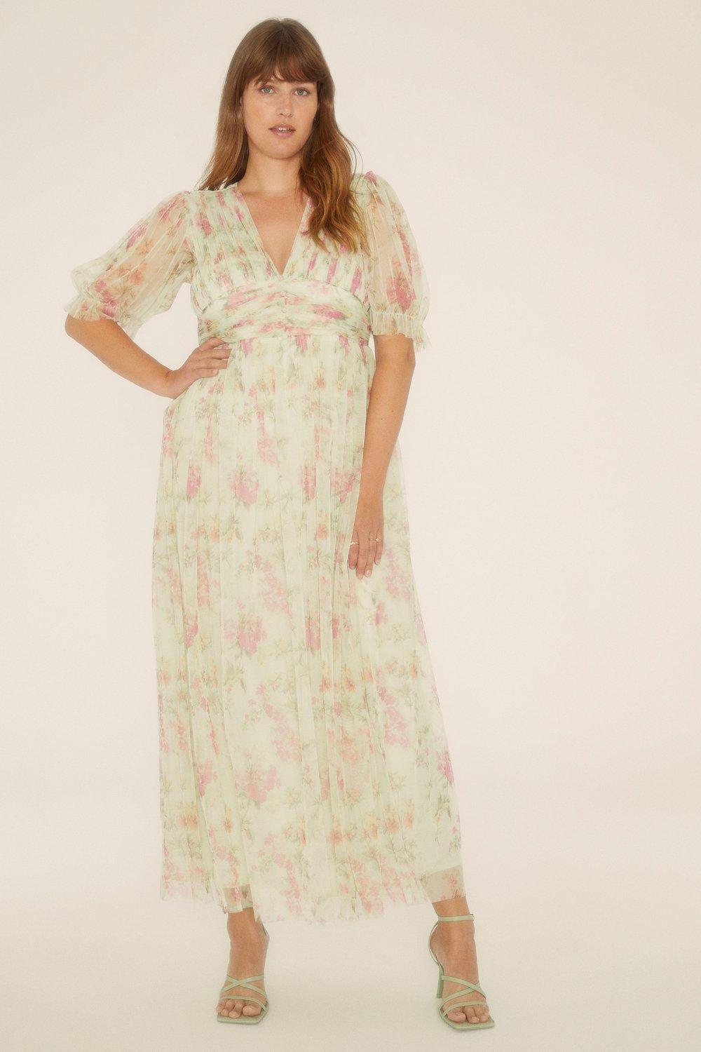 цена Сетчатое платье с цветочным принтом и пуговицами Curve Oasis, зеленый