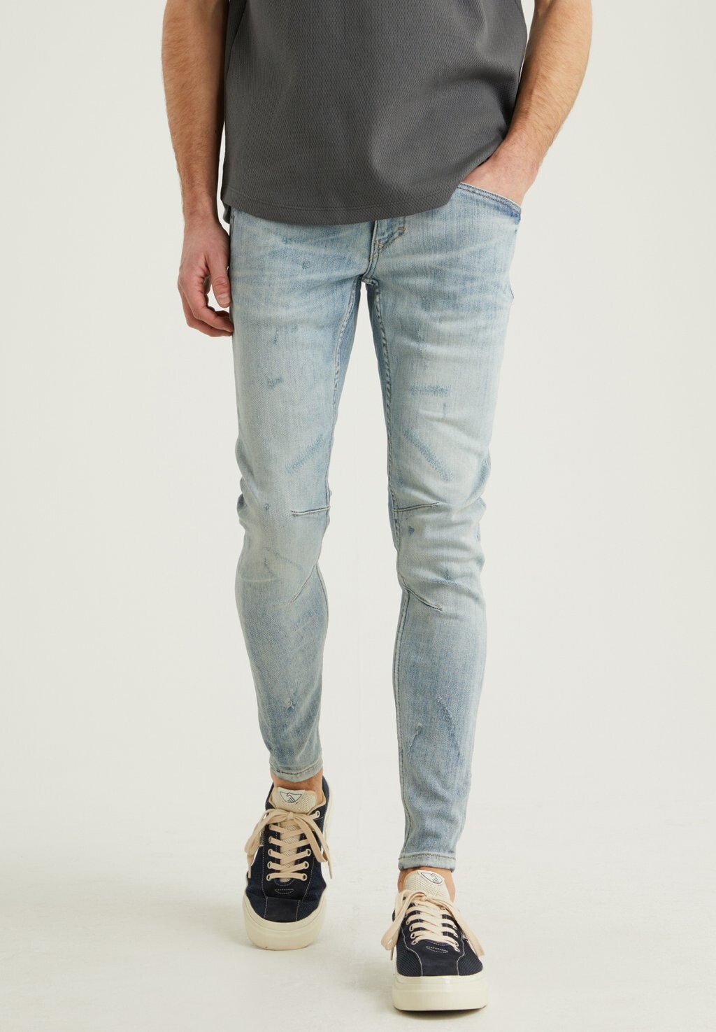 

Джинсы Slim fit CHASIN'