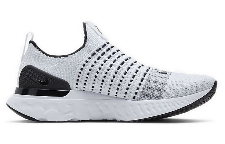 

Кроссовки Nike React Phantom Run Flyknit 2 Oreo, белый / черный