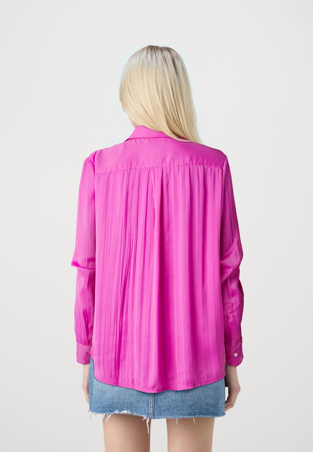 

Блузка на пуговицах Boyfriend Shirt Crinkle GAP, бутон сирени