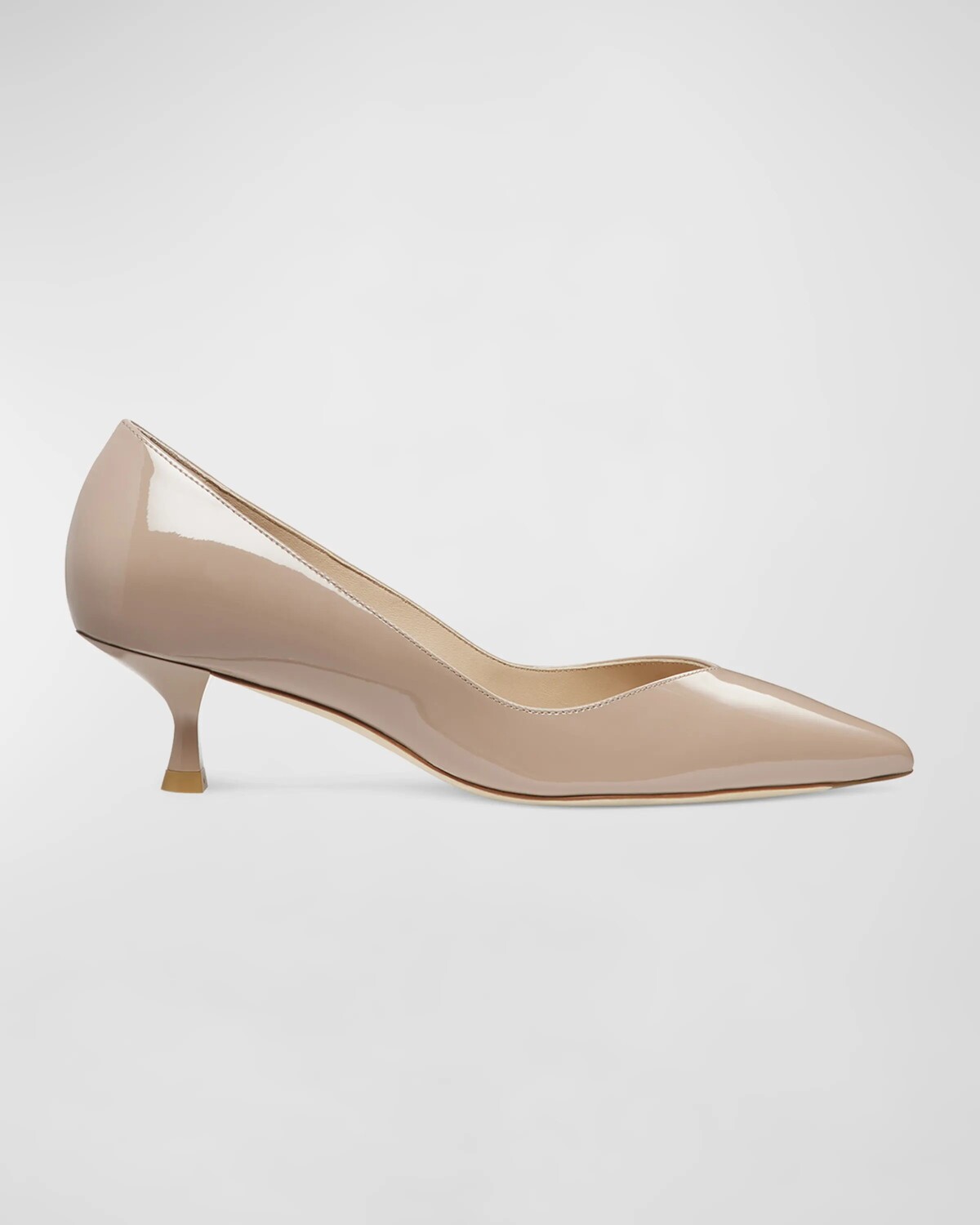 

Лакированные туфли Eva на маленьком каблуке Stuart Weitzman, цвет Fawn