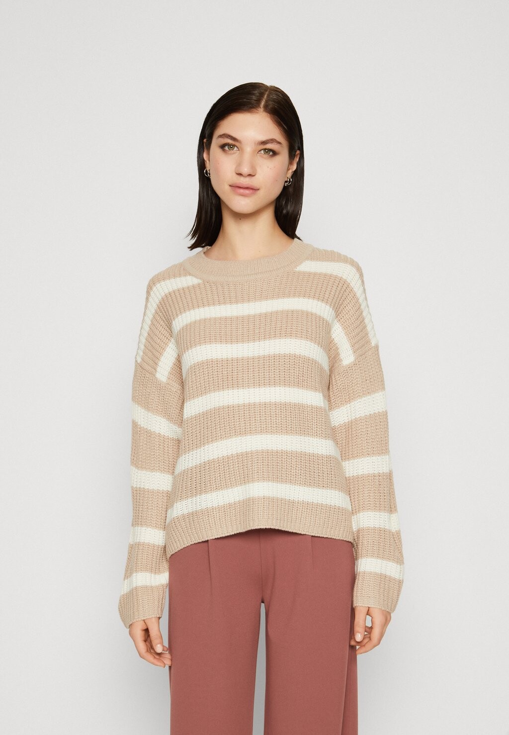 

Свитшот JDY JUSTY LS STRIPE NOOS, цвет chateau gray/eggnog