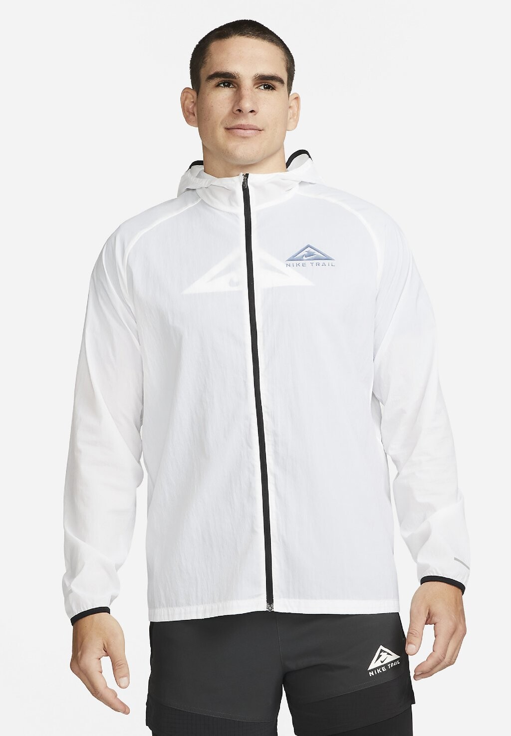 

Спортивный топ Nike