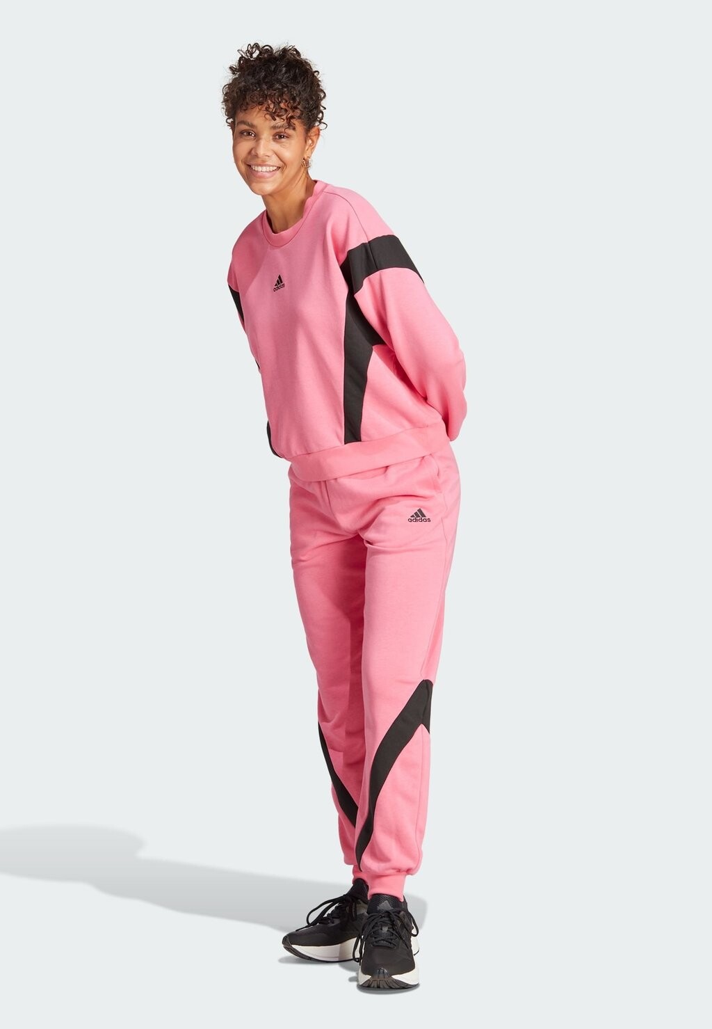 

Спортивный костюм Adidas, Розовый