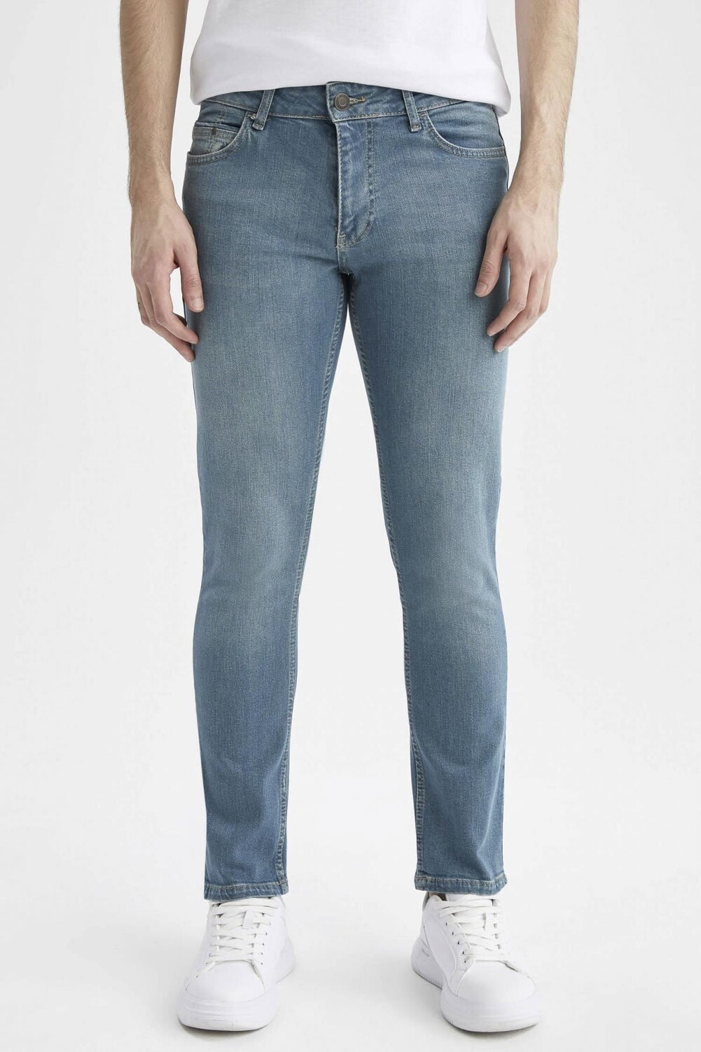 

Pedro Slim Fit Джинсовые брюки узкого кроя с нормальной талией и узкими штанинами DeFacto, синий