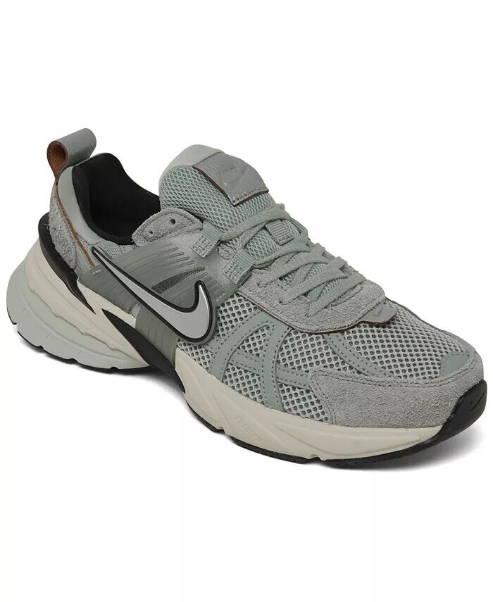 

Женские кроссовки для бега V2K Run от Finish Line Nike, серый