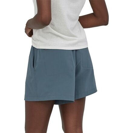 

Fleetwith Short женские Patagonia, цвет Plume Grey