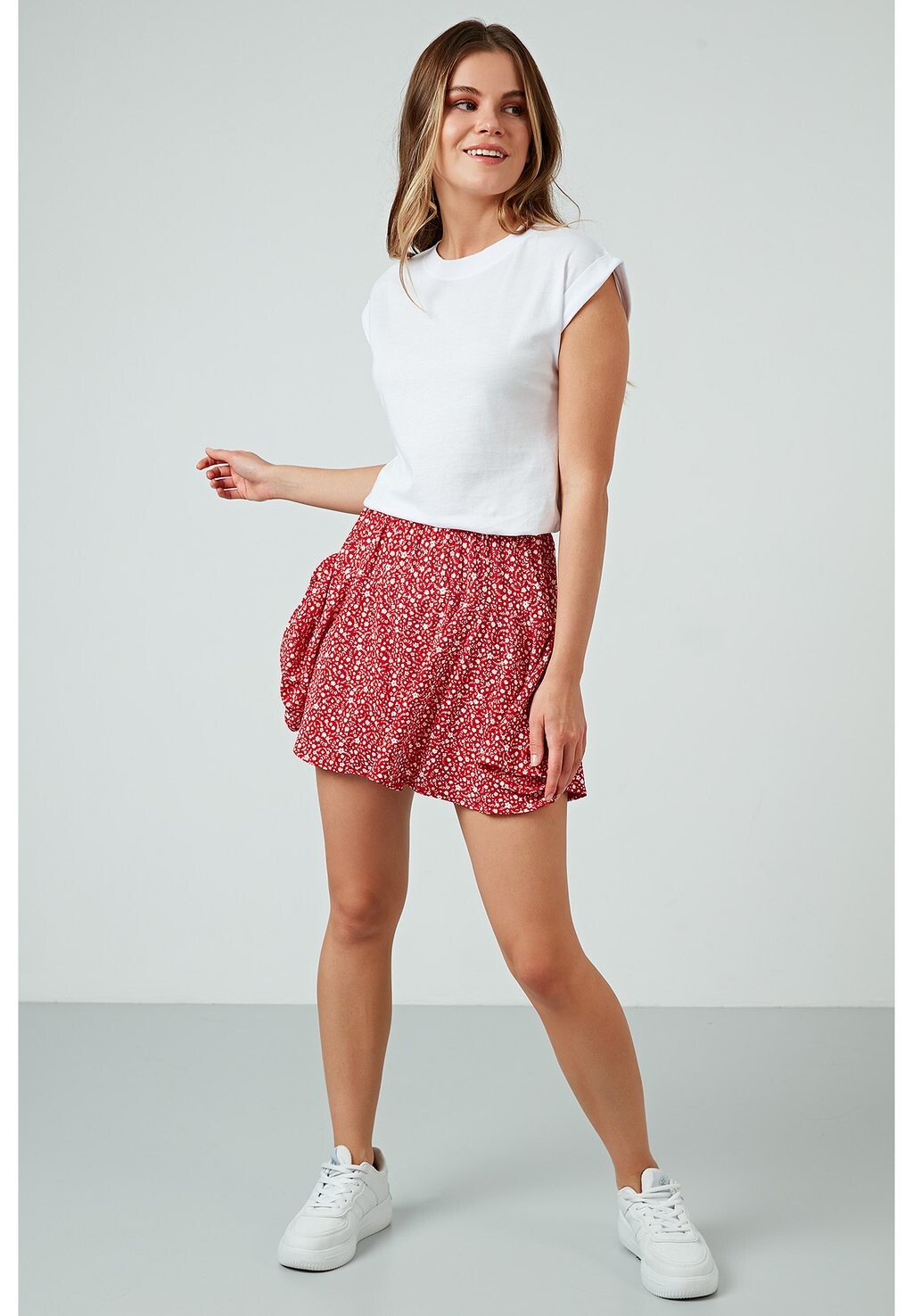 

Мини-юбка ELASTIC WAIST LELA, красный