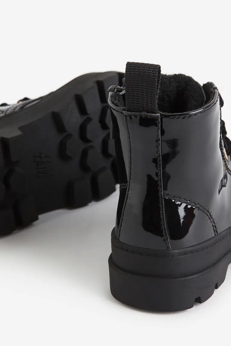 цена Ботинки на теплой подкладке на шнуровке H&M, черный