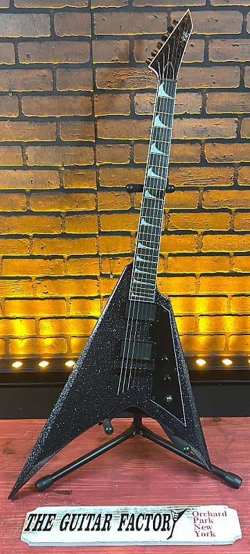 Электрогитара ESP LTD Kirk Hammett KH-V Electric Guitar w/ Case Black Sparkle