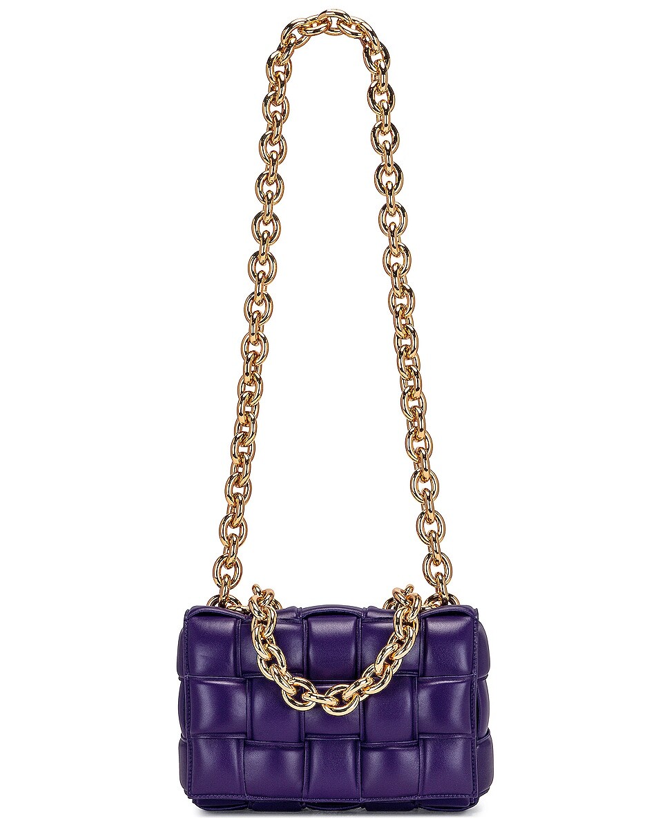 

Сумка кросс-боди Bottega Veneta Chain Cassette, цвет Unicorn & Gold