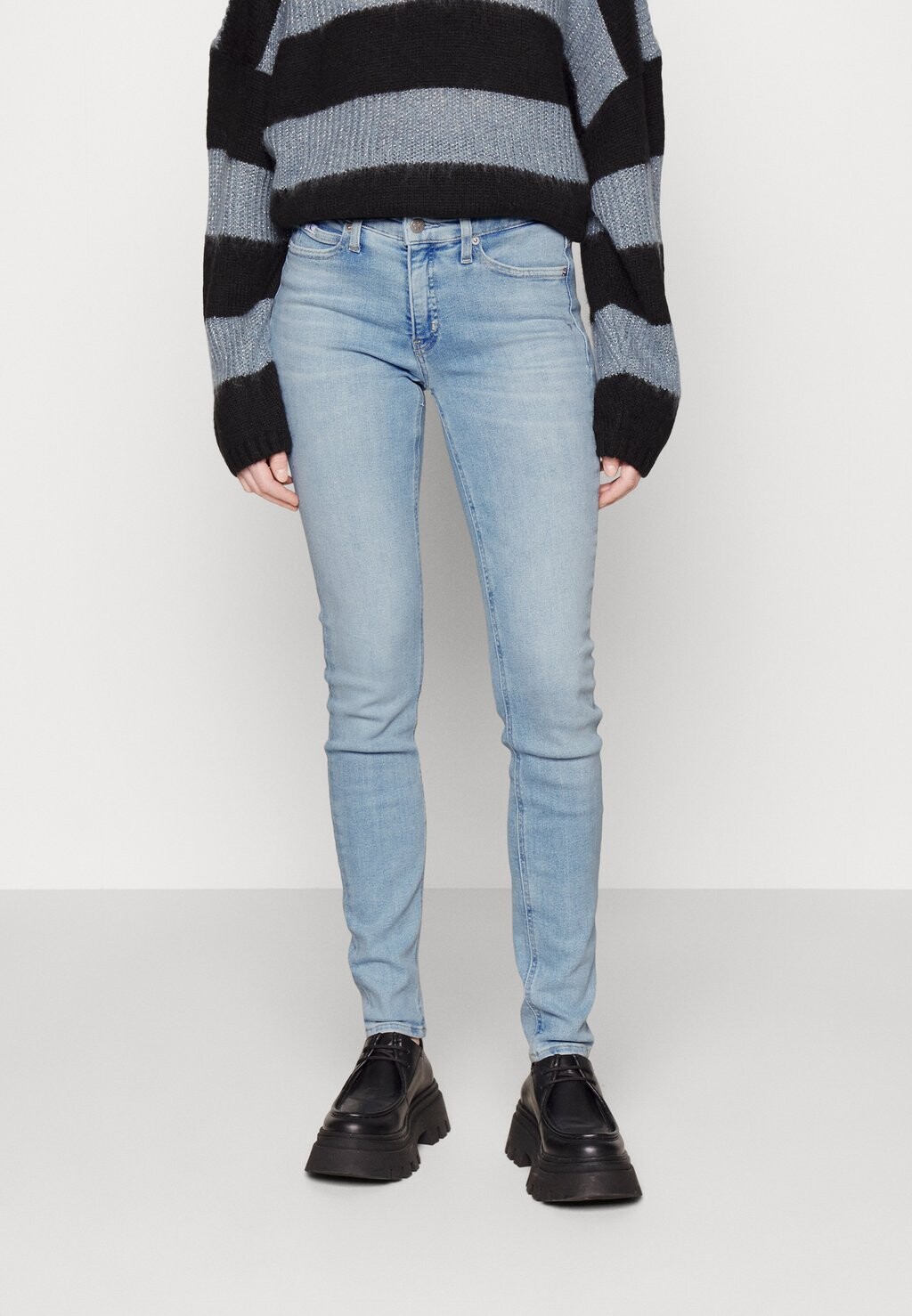 

Джинсы Skinny Fit Calvin Klein Jeans