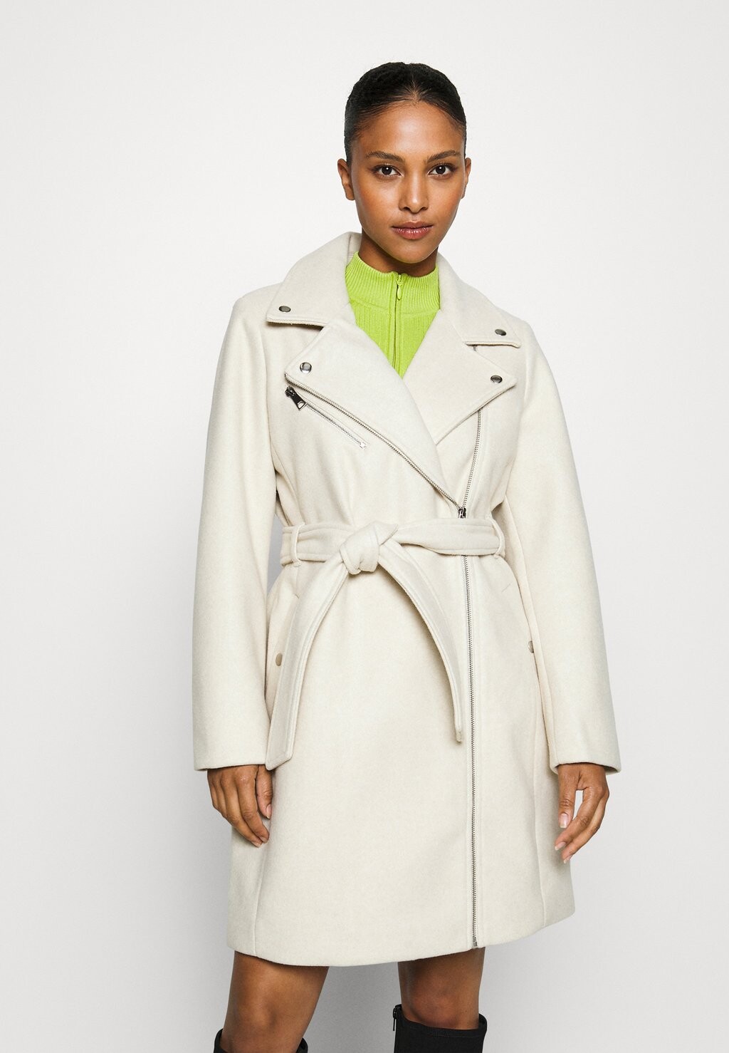 

Куртка классическая Vero Moda