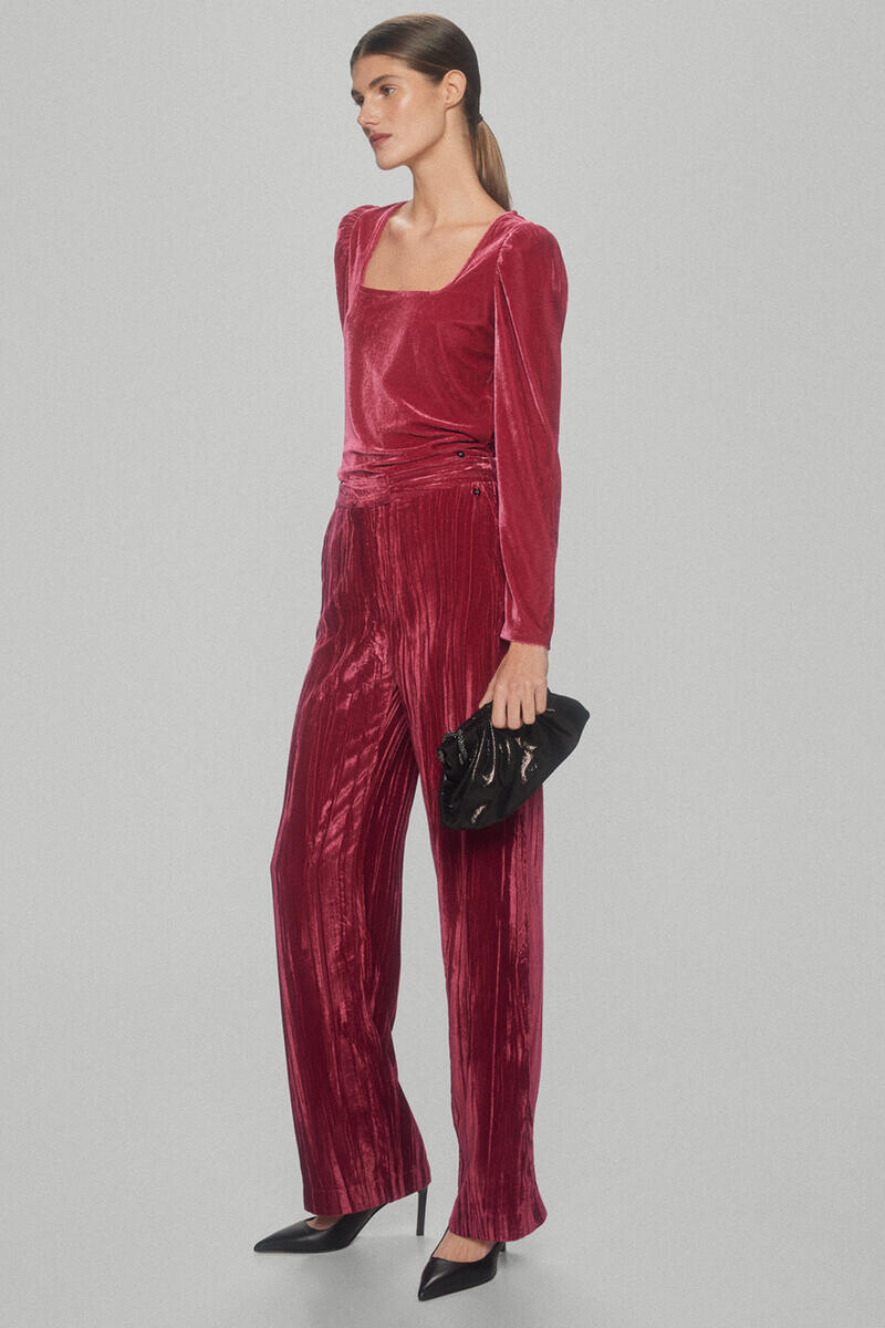 

Бархатная футболка с квадратным вырезом Pedro del Hierro, красный