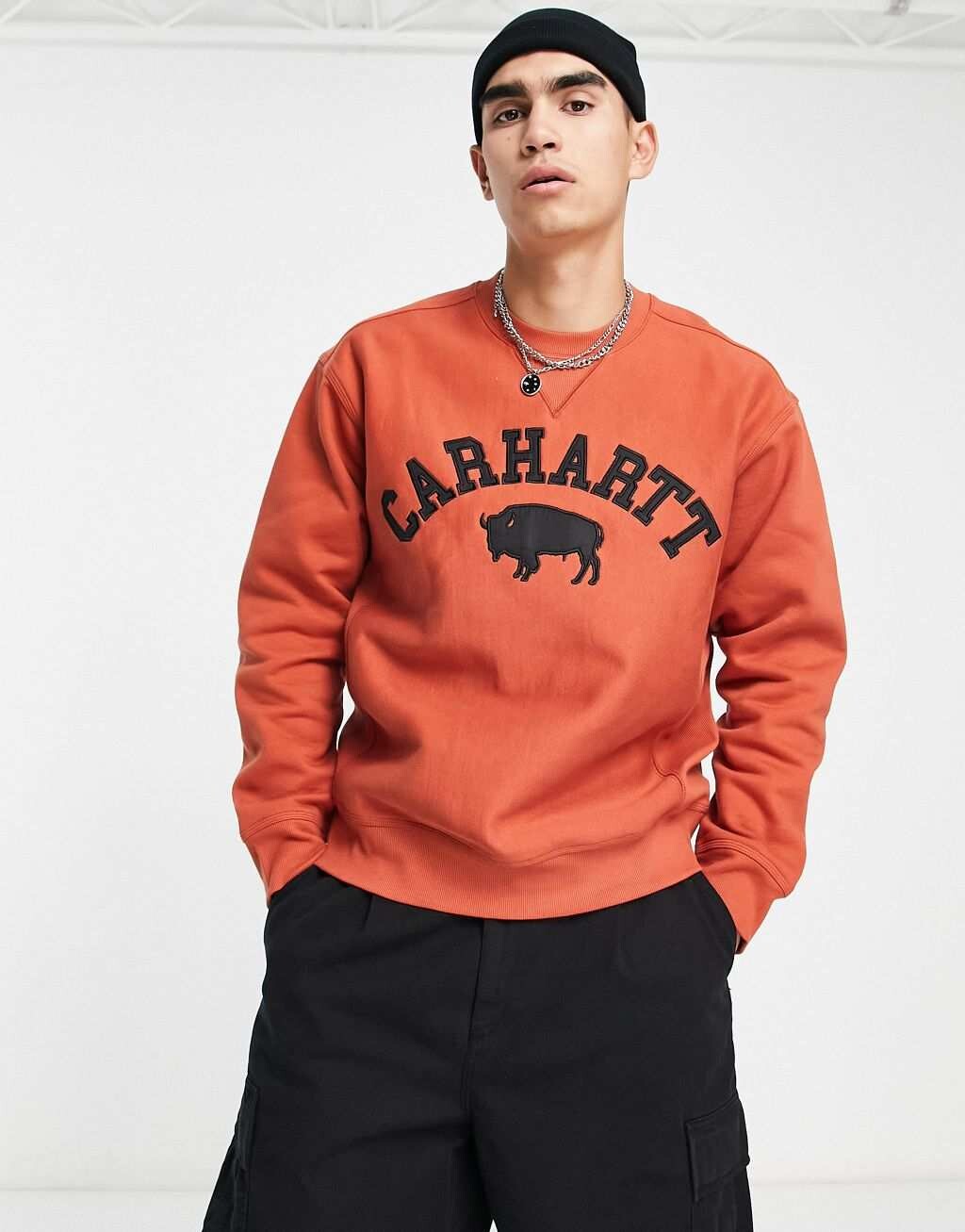 

Оранжевый свитшот Carhartt WIP
