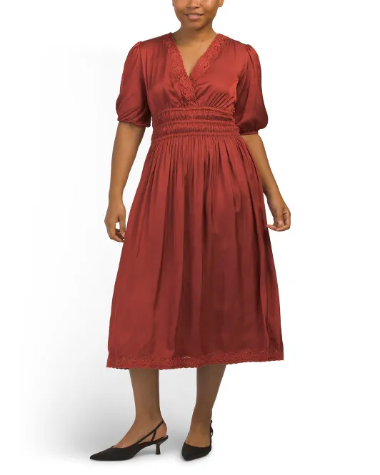 

Платье миди с V-образным вырезом и пышными рукавами и вышитыми люверсами Elie Tahari, красный