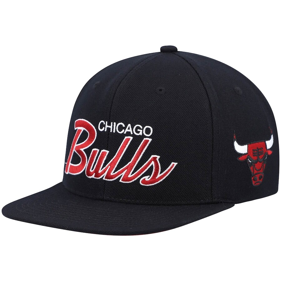 

Бейсболка Mitchell & Ness Chicago Bulls, черный