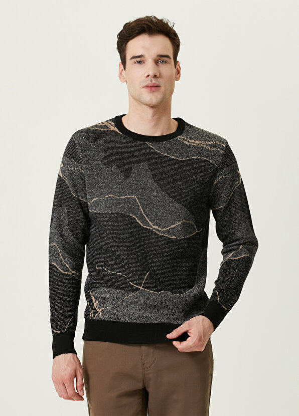 Черный шерстяной свитер антрацитового цвета с камуфляжным узором Network