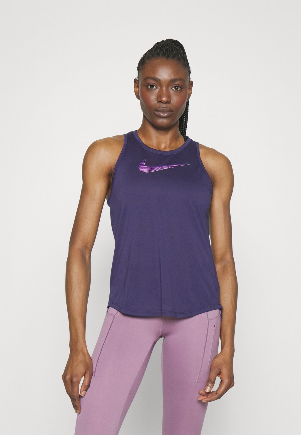 

Топ Nike, темно-сиреневый