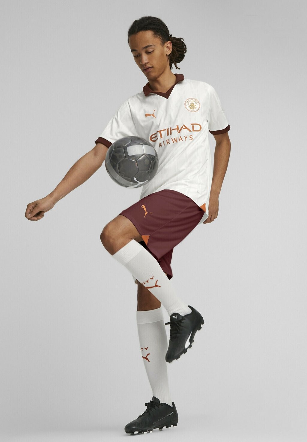 

Team Manchester City Outay Replica Puma, цвет white aubergine