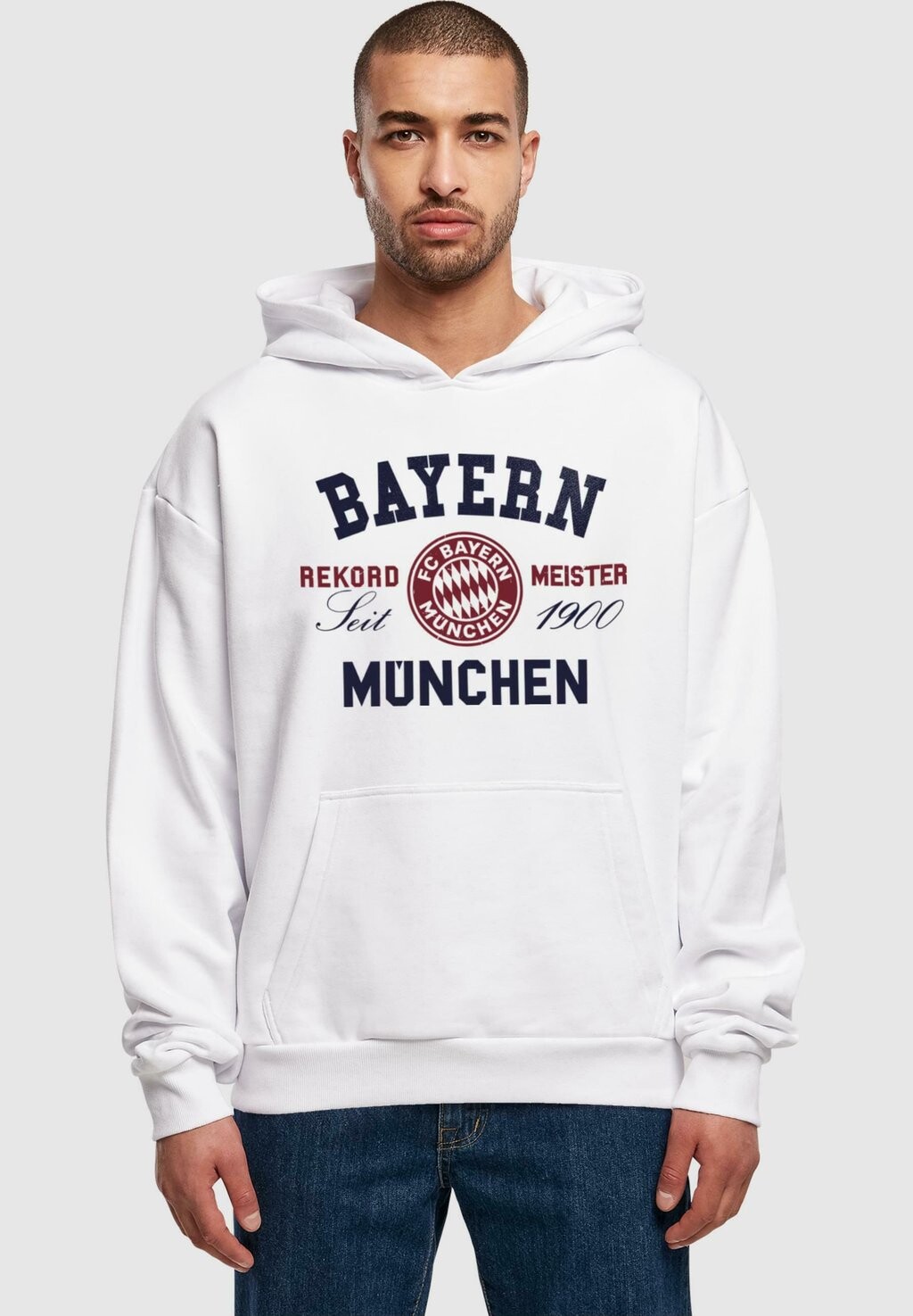 

Команда Rekordmeister Ultra Heavy FC Bayern München, белый