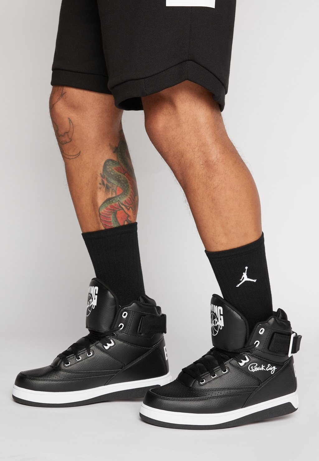 

Высокие кроссовки Ewing, черно-белый