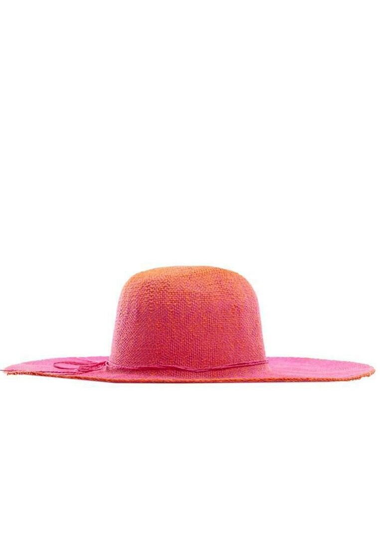 

Шляпа Mango