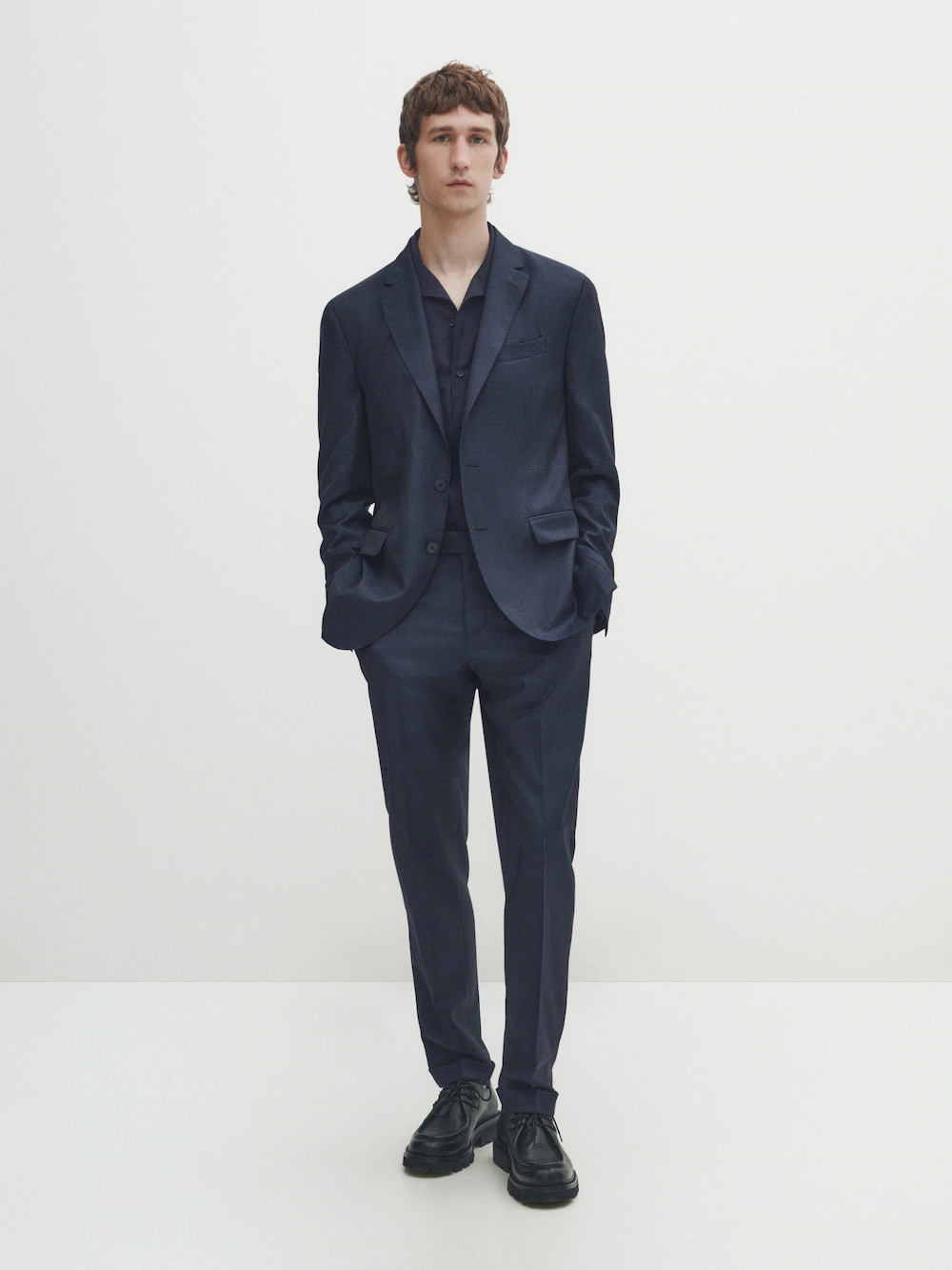

Темно-синий костюмный пиджак из шерсти в клетку Massimo Dutti, синий