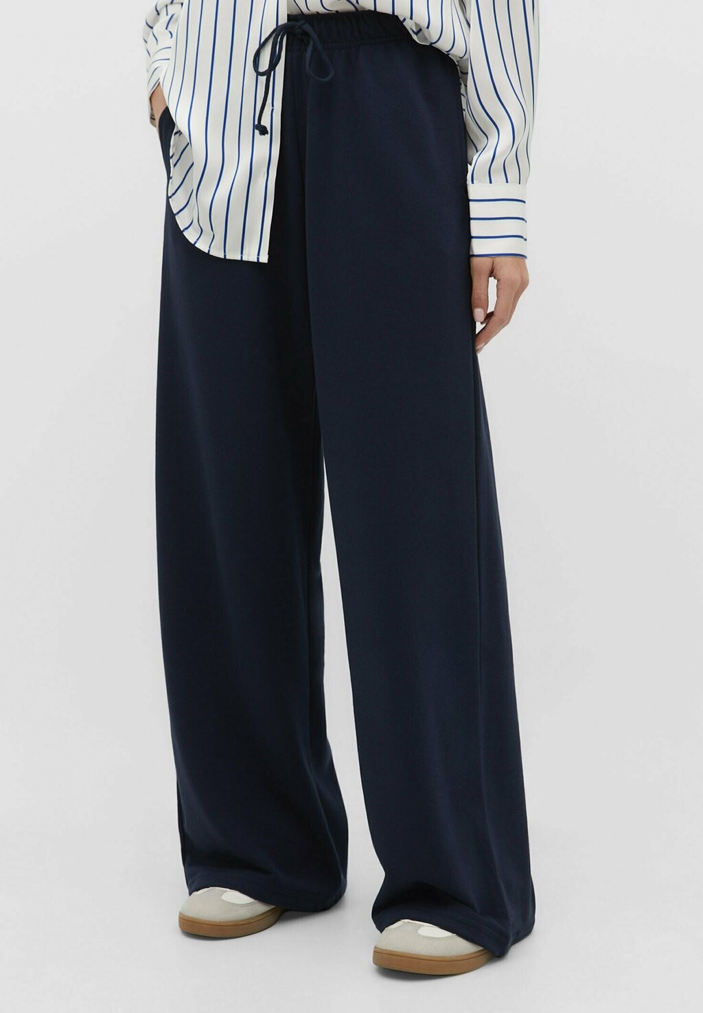 

Спортивные брюки Wide-Leg Jogger Stradivarius, цвет dark blue