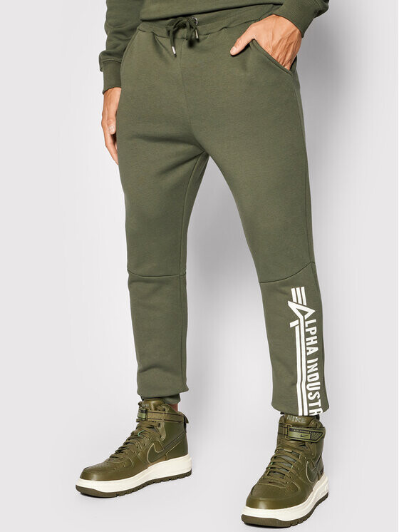 

Спортивные брюки стандартного кроя Alpha Industries, зеленый