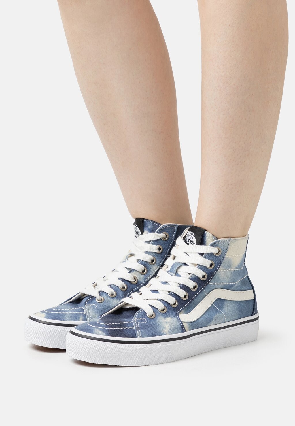 

Высокие кроссовки Vans
