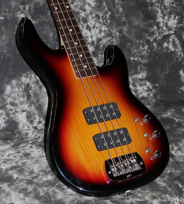 

Басс гитара 2024 G&L - Tribute L-2000 Bass - 3 Tone Sunburst