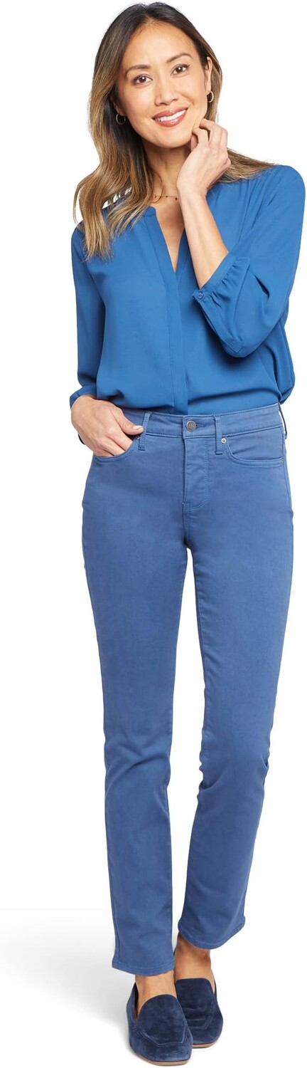 

Джинсы Petite Sheri Slim in Deja Blue NYDJ, цвет Deja Blue