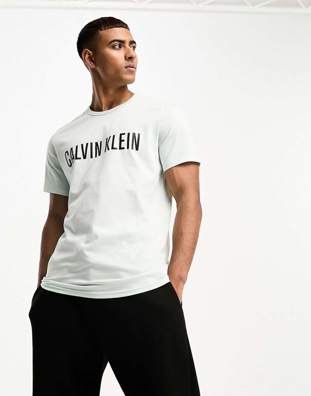 

Синяя футболка Calvin Klein Intens Power Lounge