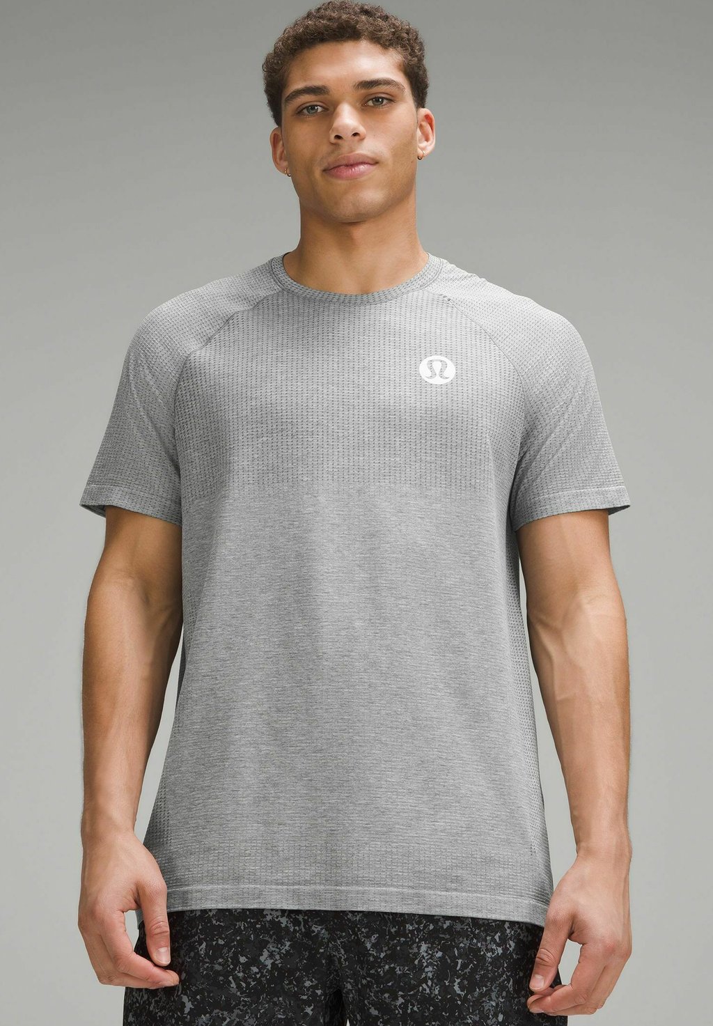 

Базовая футболка Metal Vent Tech Short-Sleeve lululemon, цвет slate white