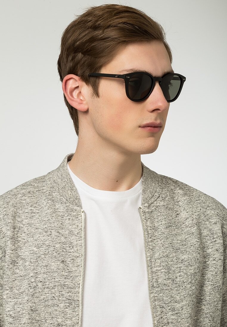 

Солнцезащитные очки Le Specs