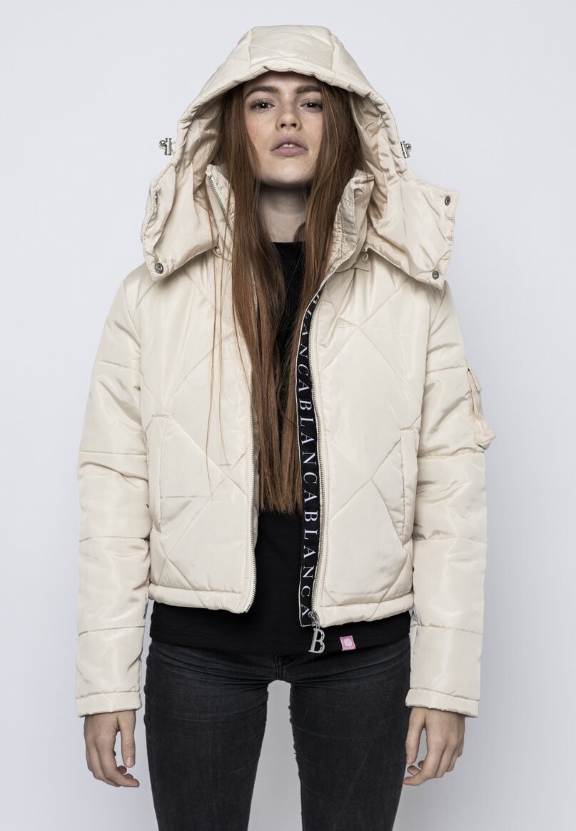 

Пуховик SHORT QUILTED BLANCA THE LABEL, бежевый