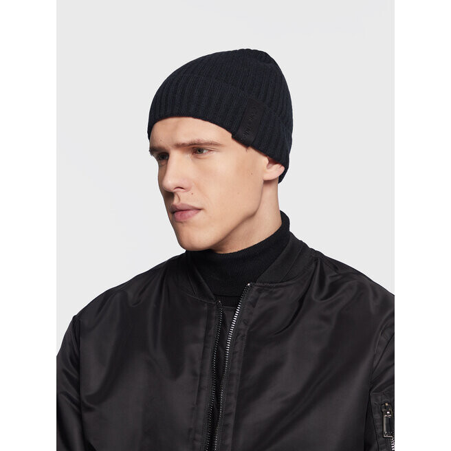 

Шапка Calvin Klein, черный