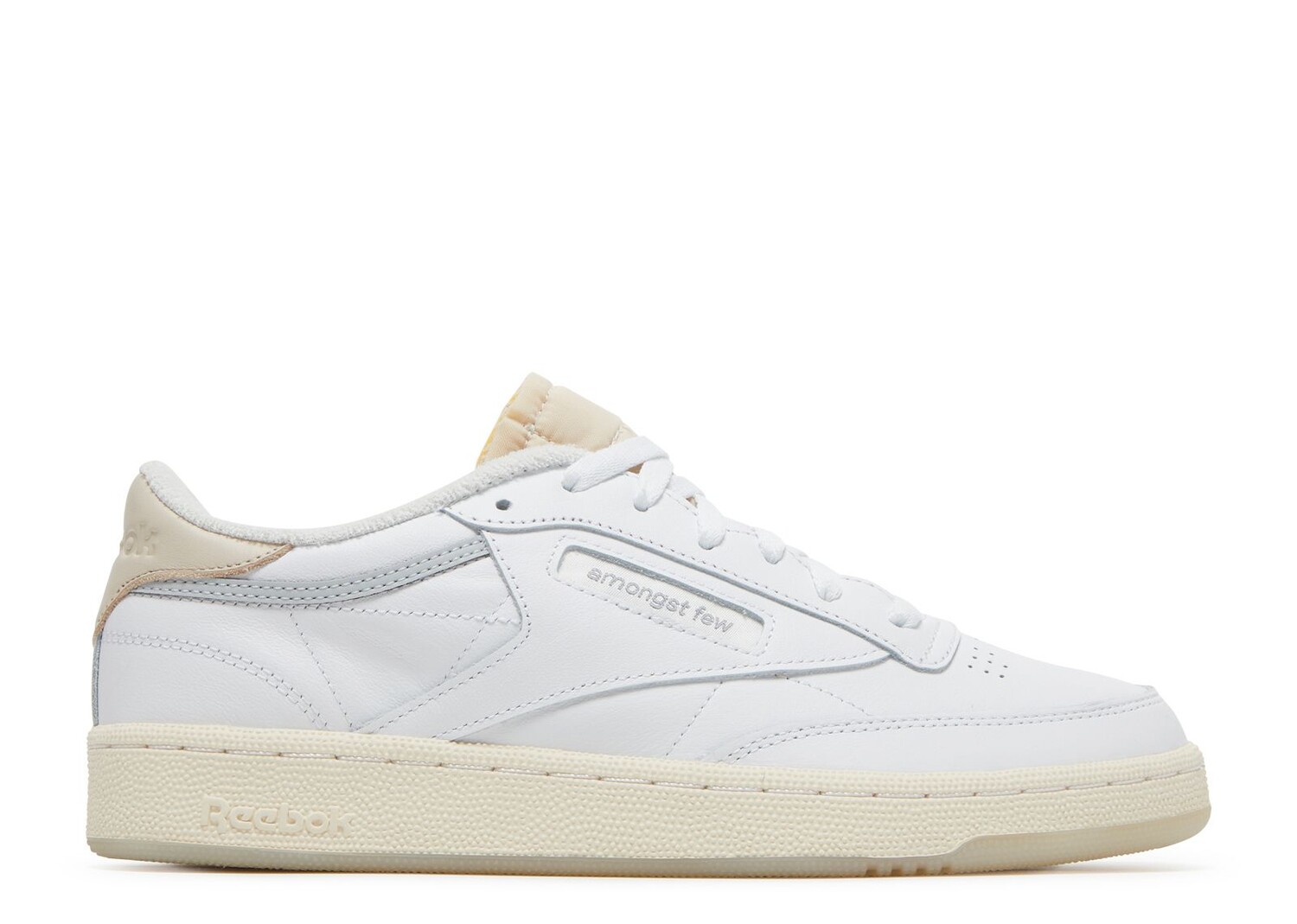 

Кроссовки Reebok Amongst Few X Club C 85 'Magic Carpet', белый