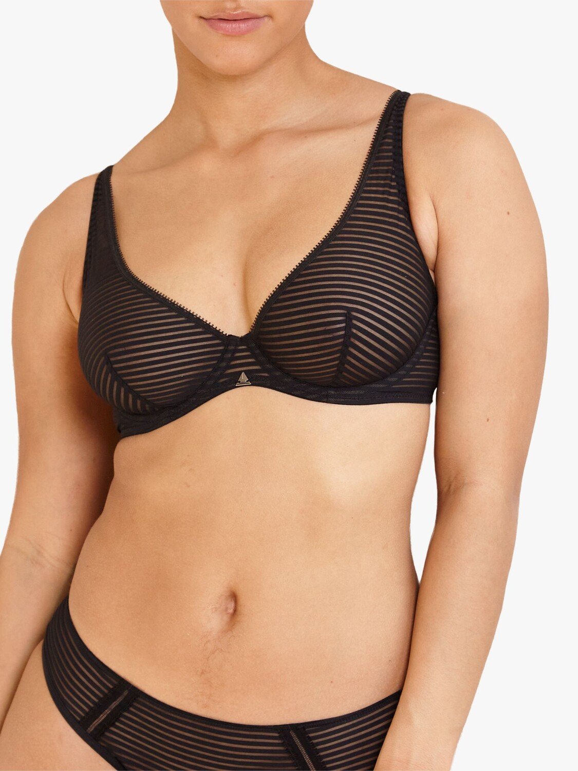 

Бюстгальтер на косточках Beija London Stripes Y без подкладок, размеры чашек BD, черный