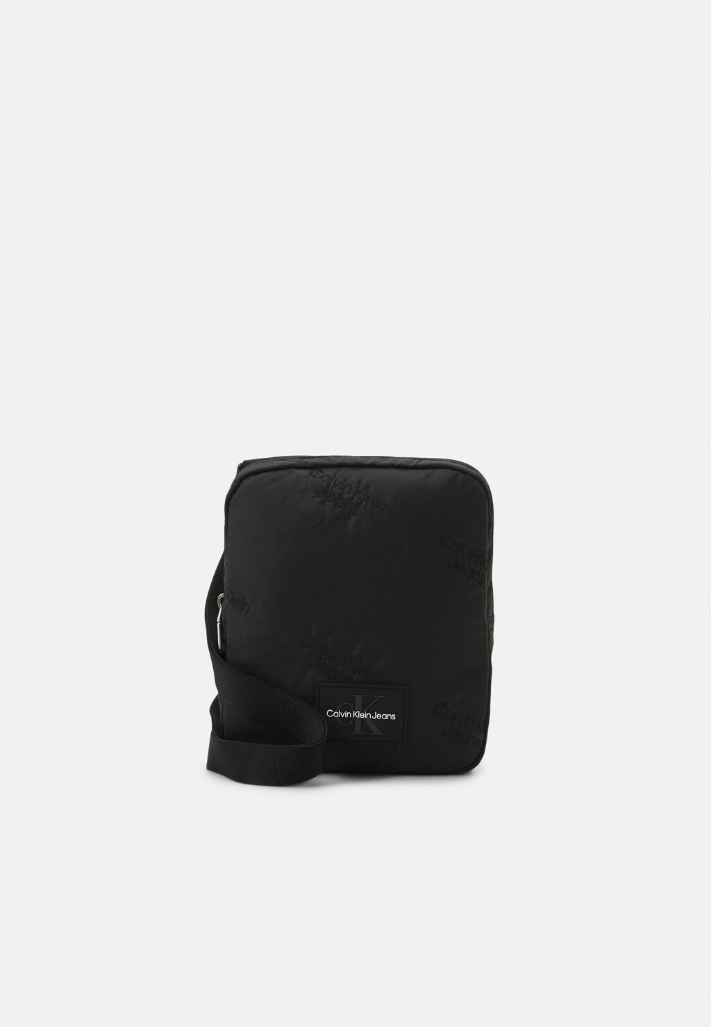 

Сумка Calvin Klein Jeans SPORT ESSENTIALS REPORTER UNISEX, черный