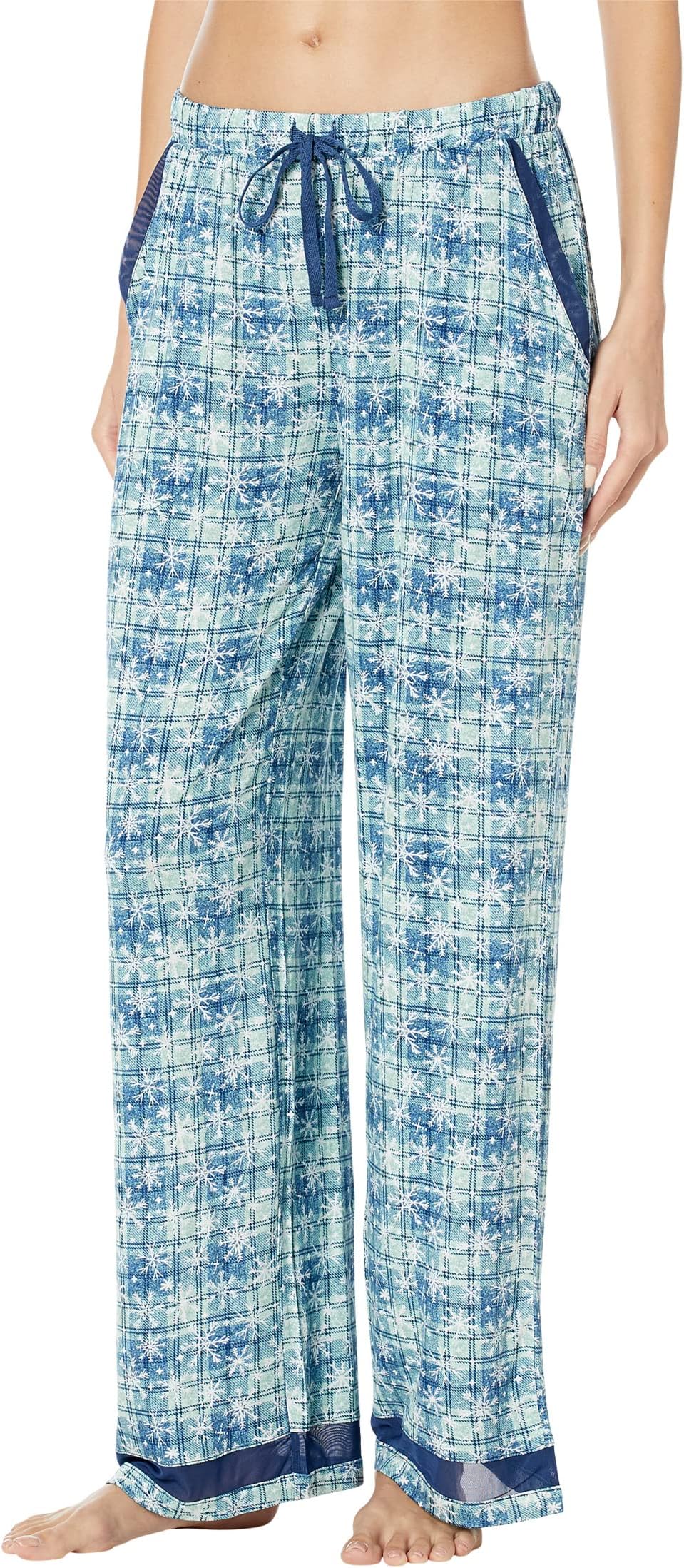 цена Классные и удобные пижамные брюки Jockey, цвет Snowfall Plaid Print