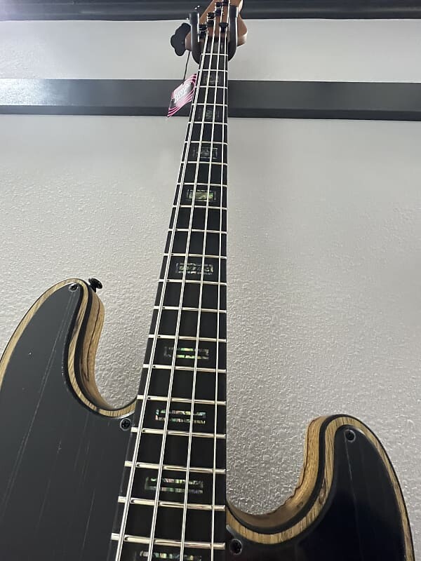 

Басс гитара Schecter 2832 Model T Exotic Black Limba 4 Strings Bass Guitar-BRAND NEW!!!