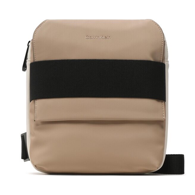 

Сумка Calvin Klein CkSpw Tech, коричневый