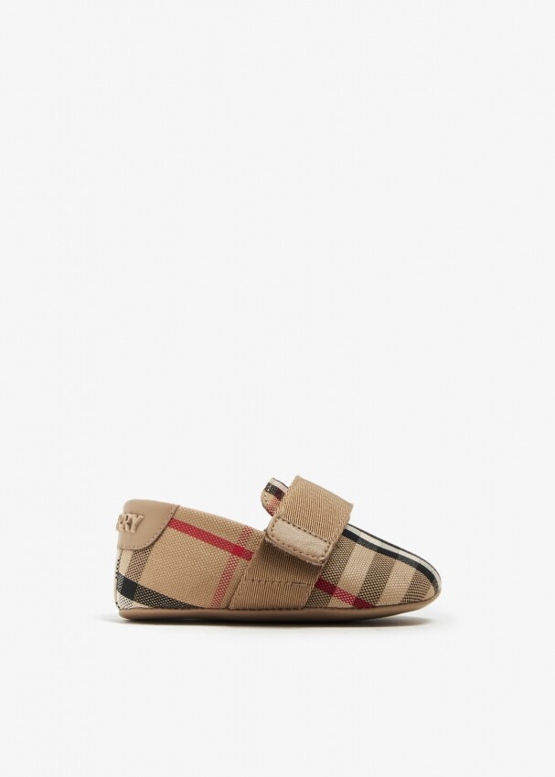 

Ботильоны Burberry Josie, рисунок
