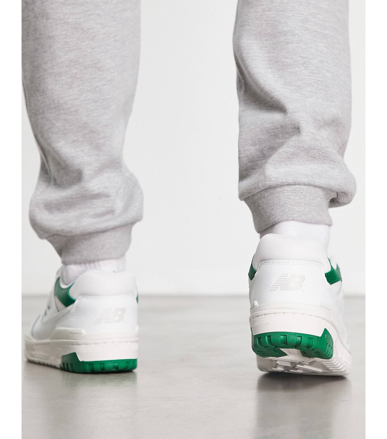 Бело-зеленые кроссовки New Balance 550 – заказать из-за границы с ...