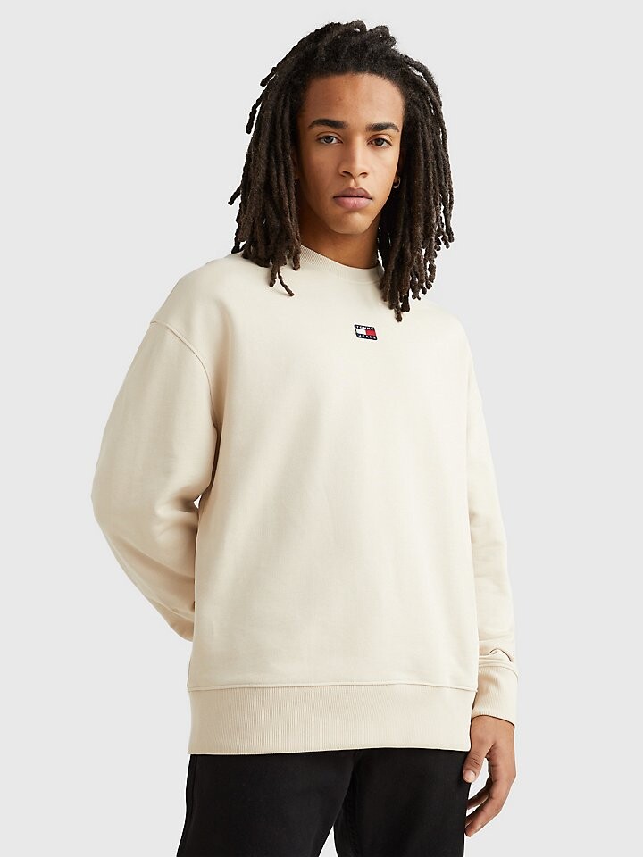 

Толстовка с круглым вырезом со значком Tommy Jeans